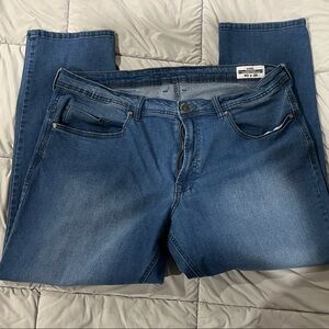 AXIS Slim Stretch Fit Men's Denim Jeans